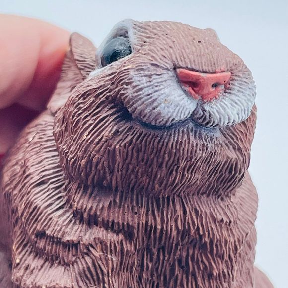 Adorable Brown Bunny Rabbit Resin Compound Figurine Don James-? - Picture 6 of 9